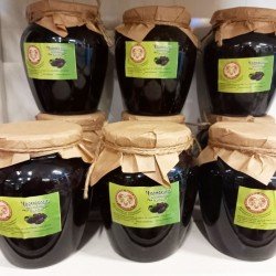 Чорнослив маринований