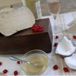 Сыр коровий твердый «Флюгер» Сыр коровий твердый «Флюгер»